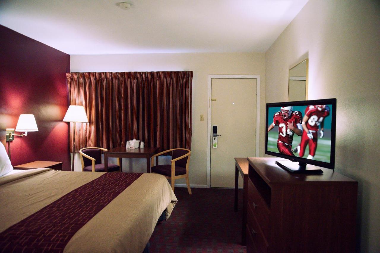 Red Roof Inn Блайт Екстериор снимка