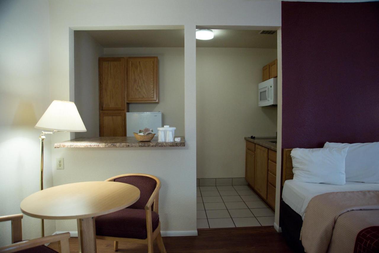 Red Roof Inn Блайт Екстериор снимка